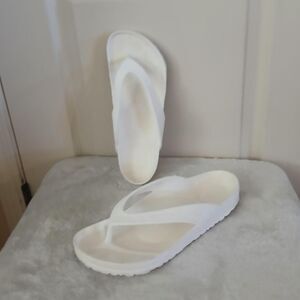 Birkenstock Honolulu EVA White Thong Flip Flops EU 40 US W 9–9.5 M 7–7.5 Classic